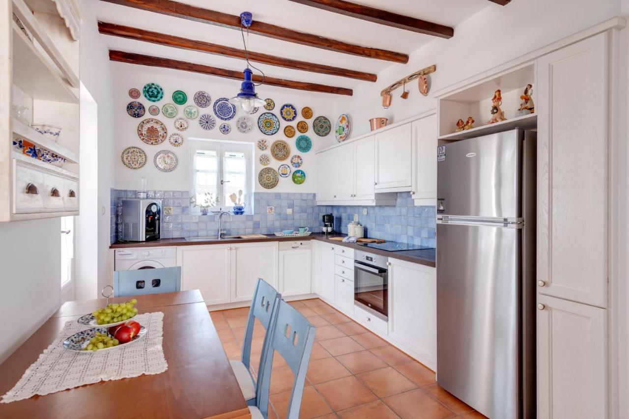 Cycladic Aura - Traditional Holiday Cottage 菲尼卡斯 外观 照片